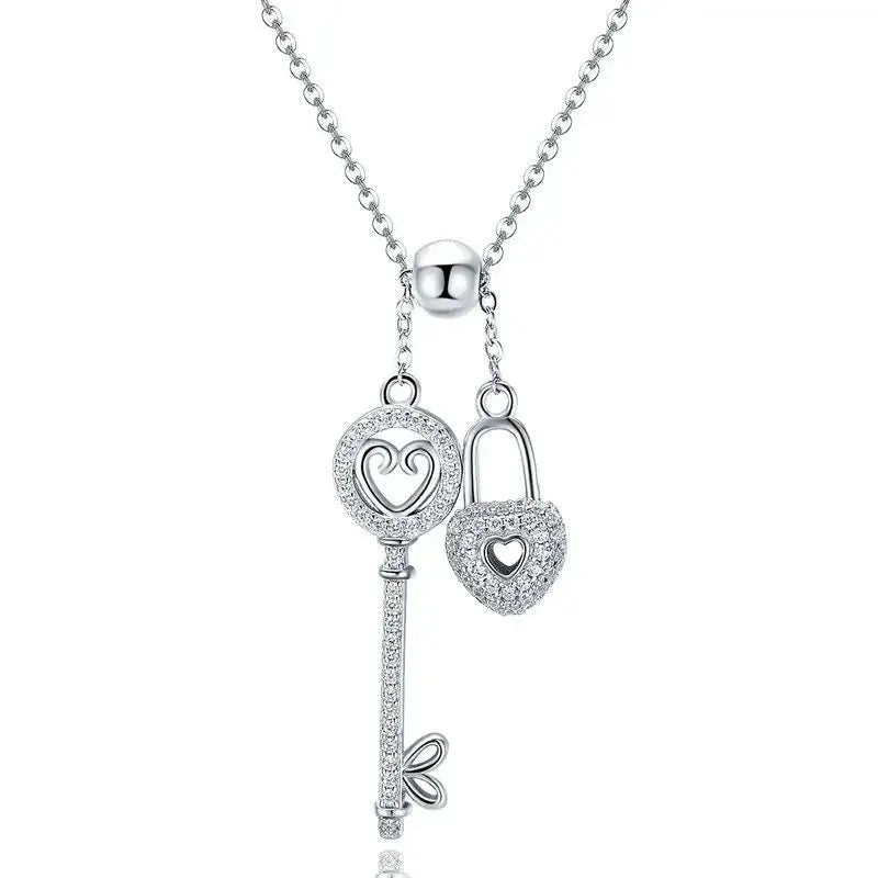 Key & Lock Necklaces - la Vérité