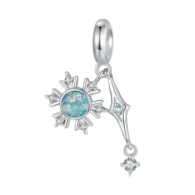 The Blue Collection Charm - la Vérité